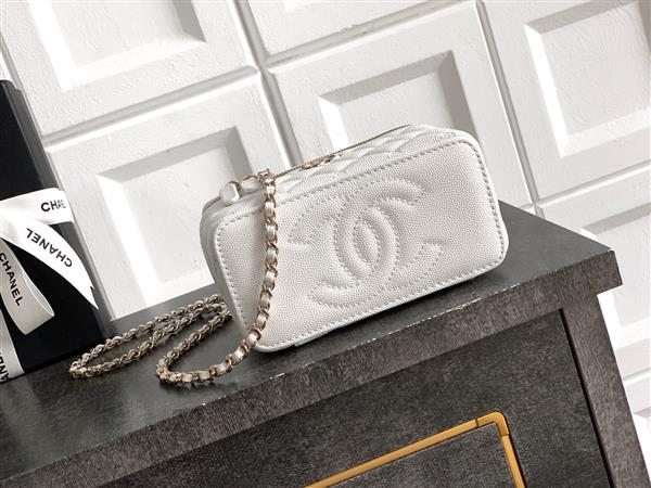 2026127215528998 580